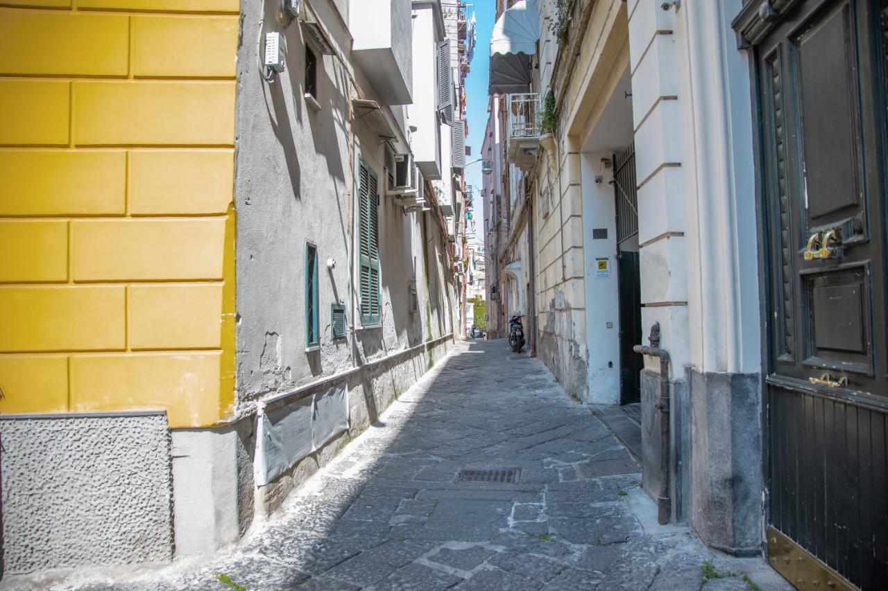 Apartamento La Tana Dei Pirati 2 Nápoles Exterior foto