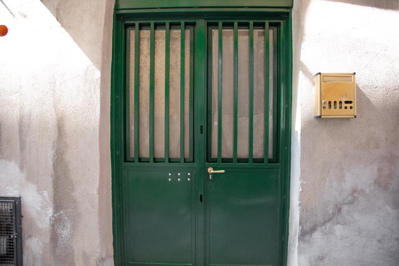 Apartamento La Tana Dei Pirati 2 Nápoles Exterior foto